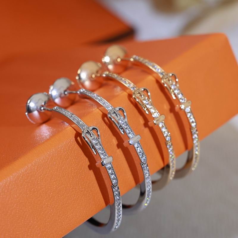 Hermes Earring 06yxh02